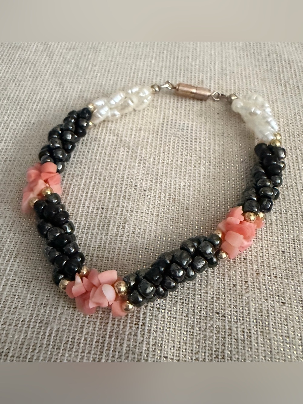 Vintage Pink & Black Beaded Women’s Necklace